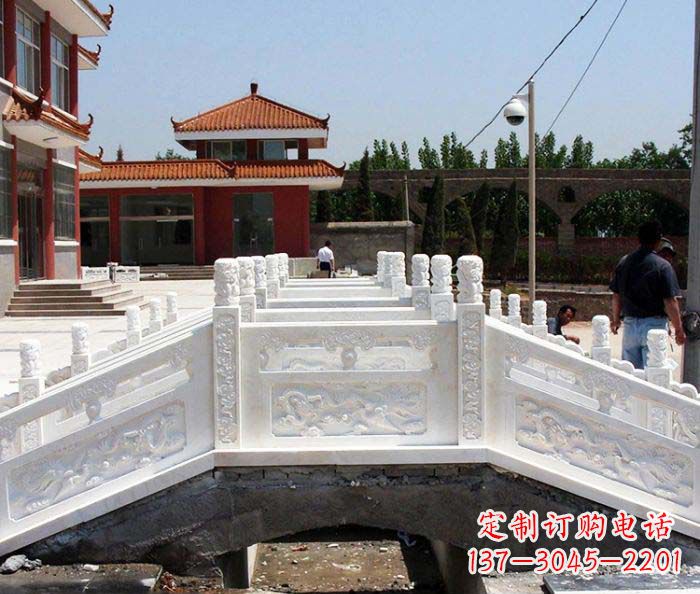 南京广场景观汉白玉石雕栏板