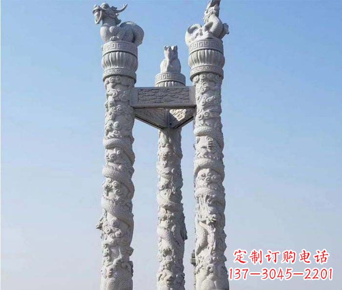 南京中领雕塑推出的高端盘龙柱石雕,是一种精美…