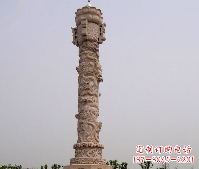 南京领雕塑制作精美的红石龙柱雕塑