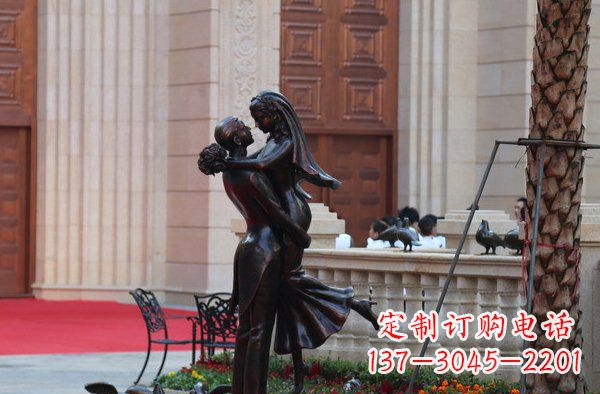 南京情侣雕塑,缔造爱的浪漫氛围