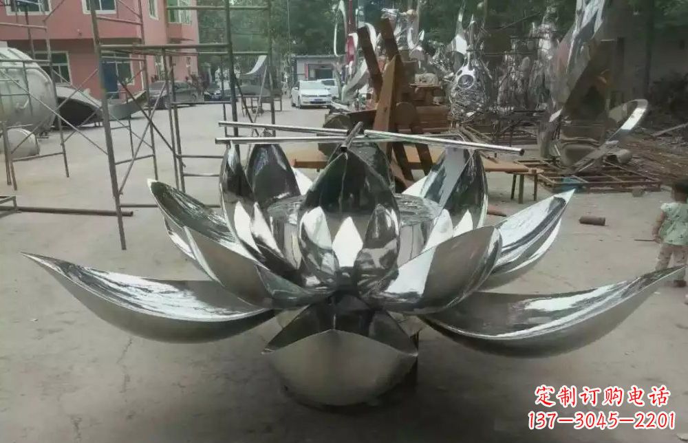 南京精致独特的莲花不锈钢雕塑