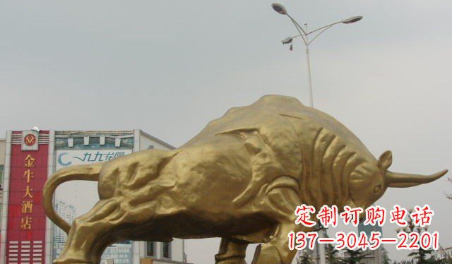 南京拓荒牛铜雕塑-充满历史气息的精美雕塑