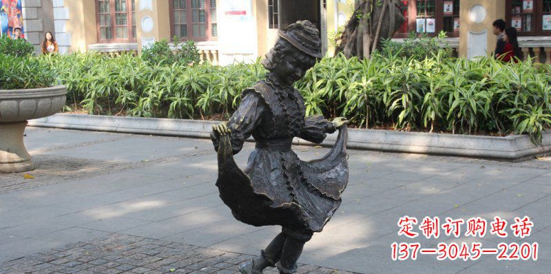 南京中领雕塑推出的爱舞的小少女铜雕,以少女跳…