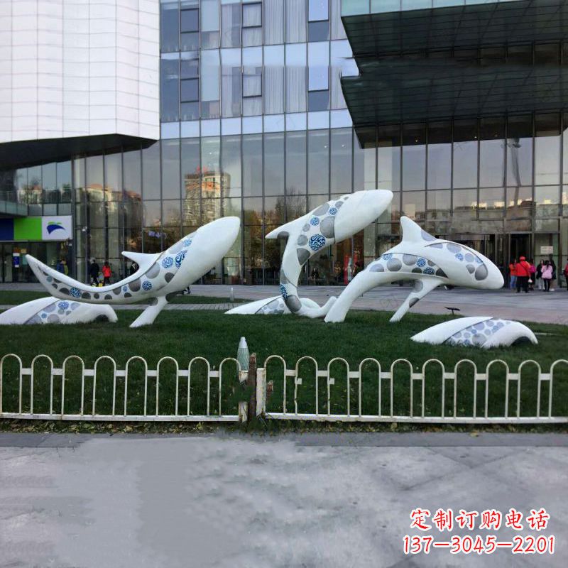 南京城市绿地观赏海豚雕塑