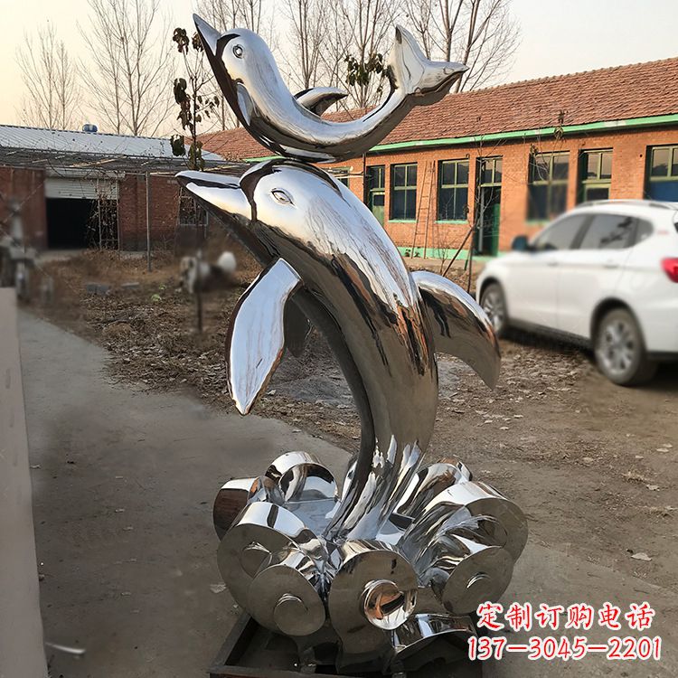 南京海豚镜面不锈钢雕塑