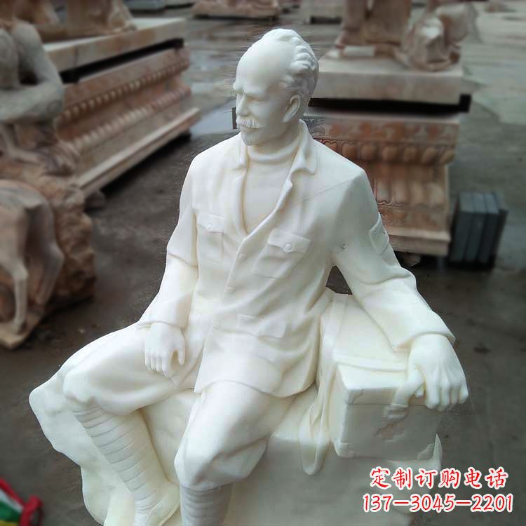 南京经典白求恩坐姿雕塑