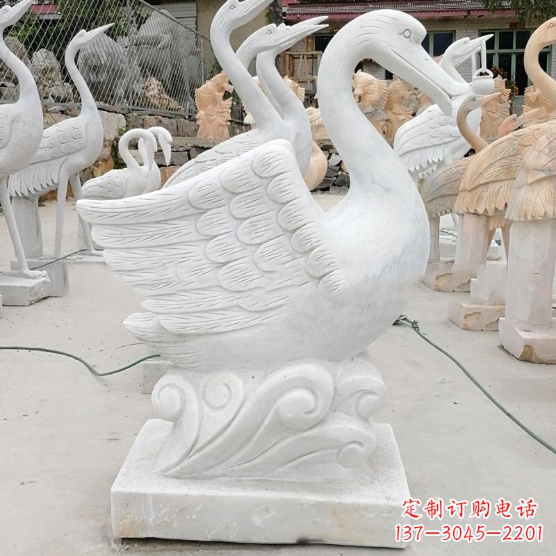 南京中领雕塑:精美的吐水天鹅雕塑