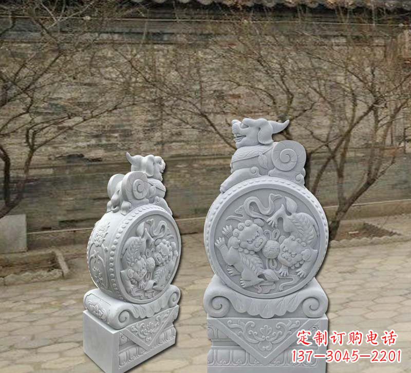 南京精美汉白玉貔貅门墩