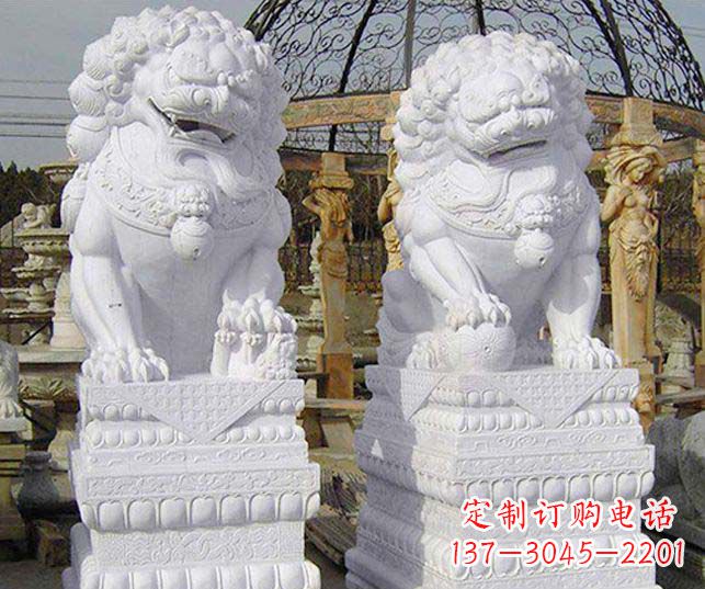 南京汉白玉招财石狮子石雕