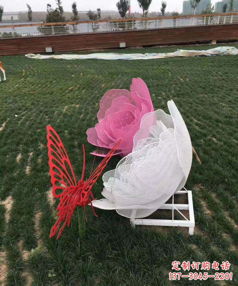 南京精致定制铁艺蝴蝶雕塑