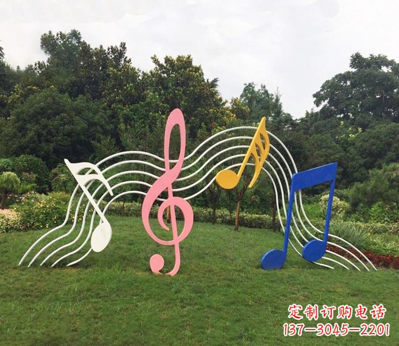 南京领雕塑:外观精美的不锈钢音符雕塑