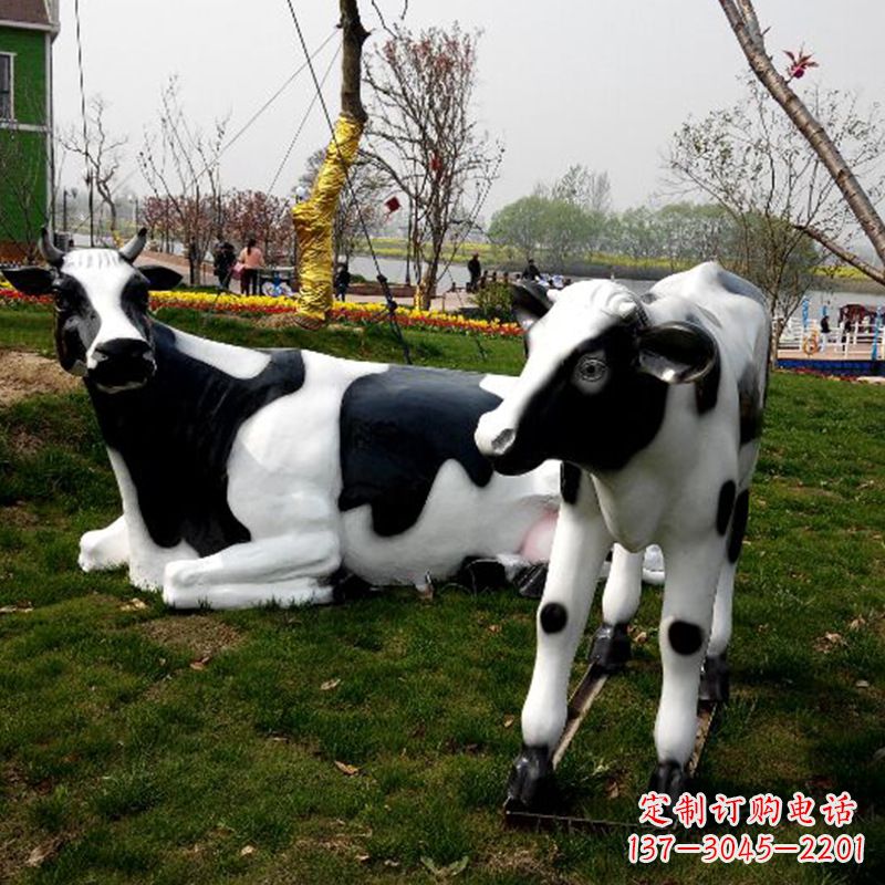 南京仿真奶牛雕塑,精致外形逼真细节