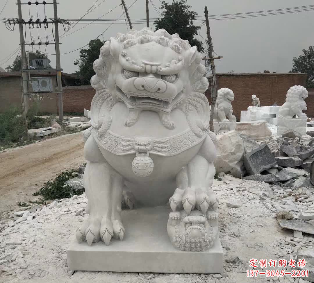 南京非凡威猛!来自中领雕塑的狮子踩球石雕