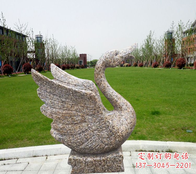 南京中领雕塑推出的浪漫喷水天鹅雕塑,它是一件…