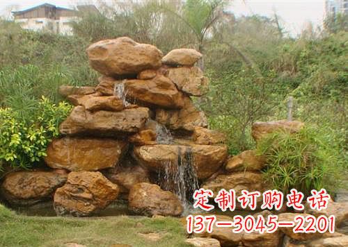 南京黄蜡石假山雕塑,古典美感与精细工艺的完美结合