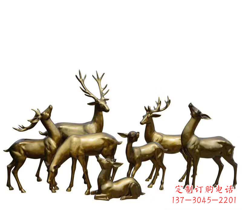 南京黄铜色鹿群雕塑