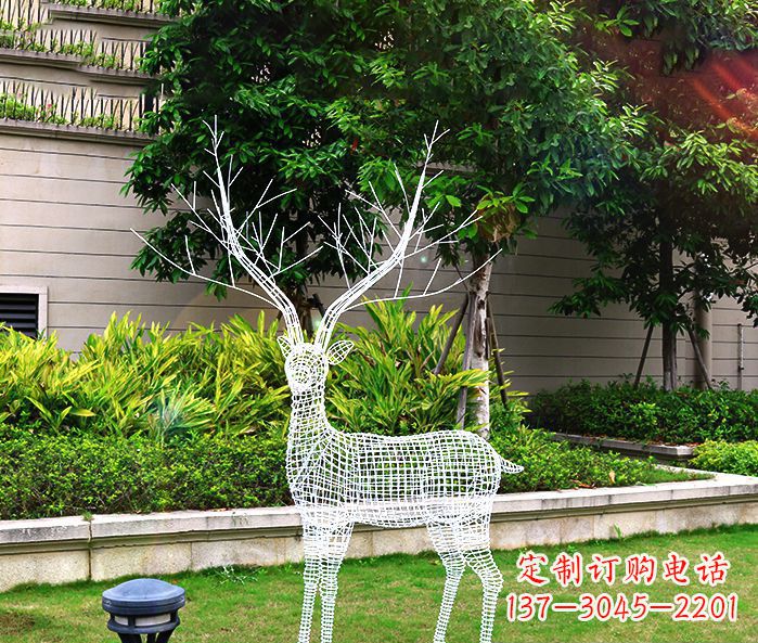 南京创造魅力的麋鹿不锈钢雕塑