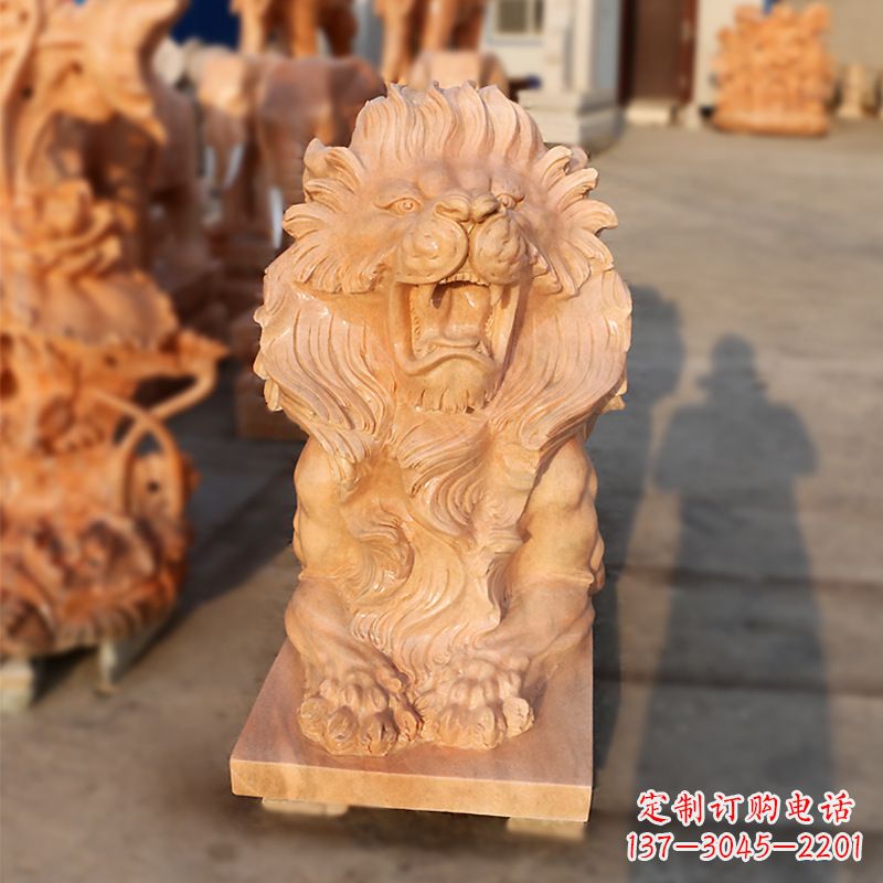 南京象征力量的汇丰狮子红石雕