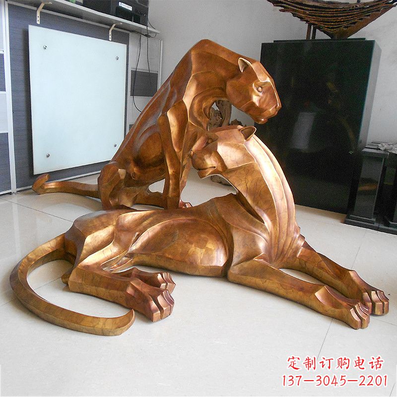 南京草坪广场商场十二生肖铜雕豹塑