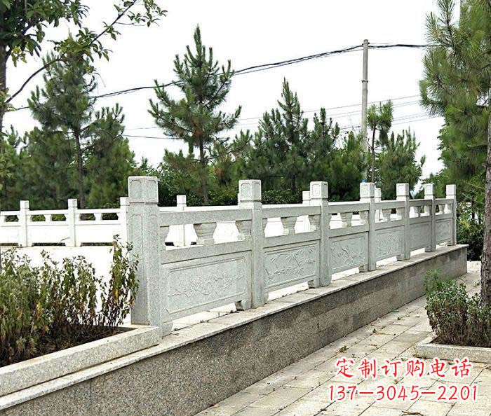 南京大理石栏杆雕塑:精致的定制艺术品