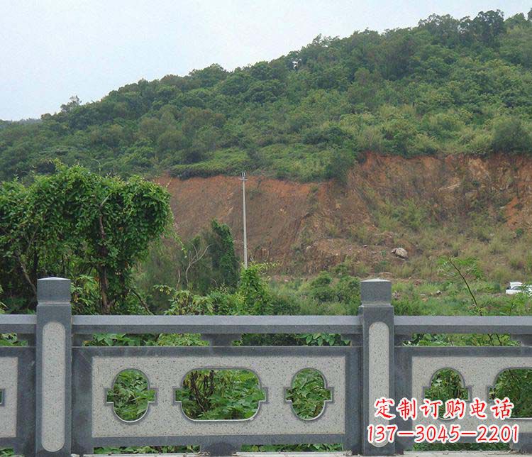 南京景区仿古栏板石雕:展现华丽古典风格的雕塑艺术