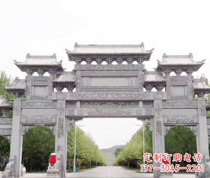 南京景区三门石雕牌坊 (5)