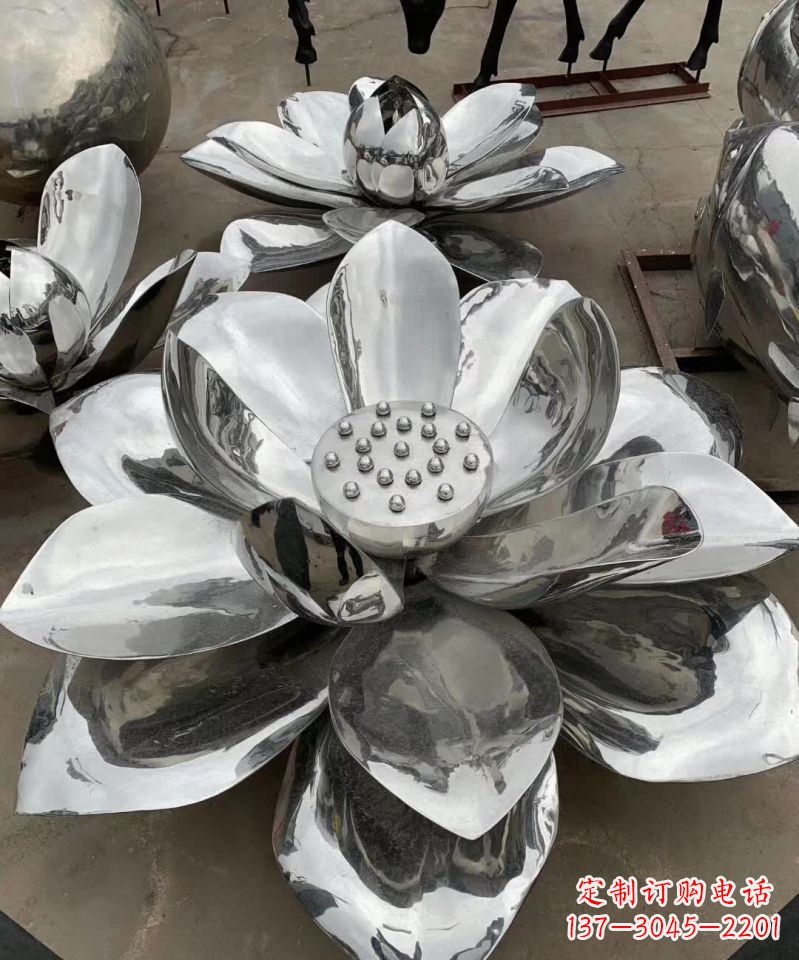 南京精美不锈钢荷花雕塑,点亮你的家园