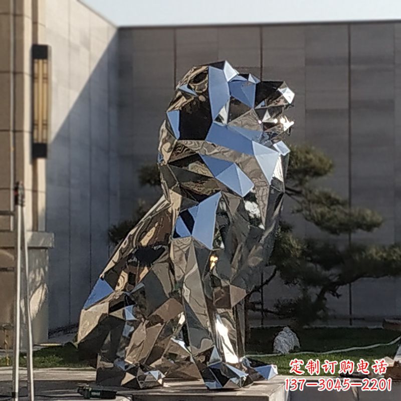 南京现代狮子雕塑,金属时尚与艺术完美结合