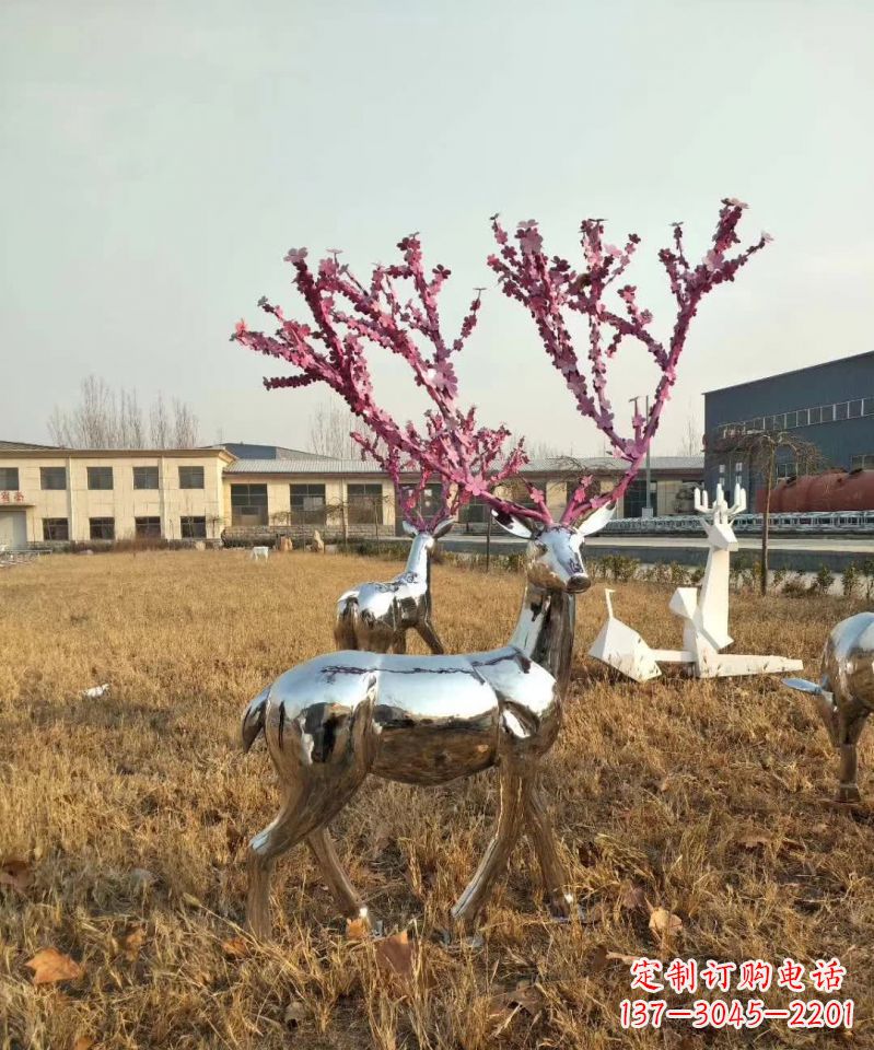 南京镜面不锈钢梅花鹿雕塑,一款极致的雕塑体验