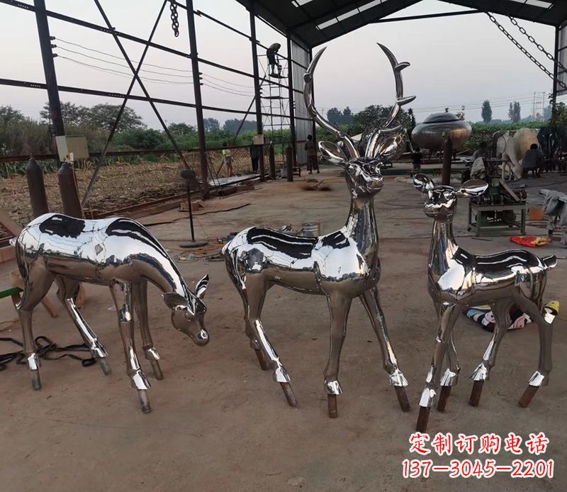 南京赏心悦目的不锈钢小鹿雕塑