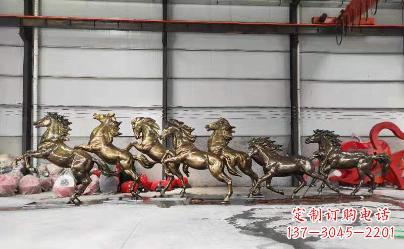 南京高贵雕塑,骏马奔腾玻璃钢动物雕塑户外摆件