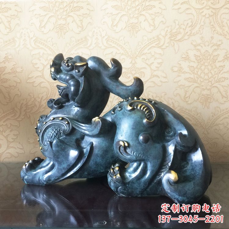 南京中领雕塑貔貅雕塑——象征着福祉和吉祥