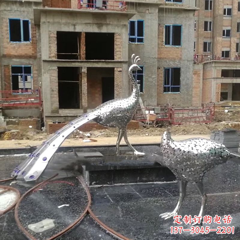 南京孔雀不锈钢雕塑