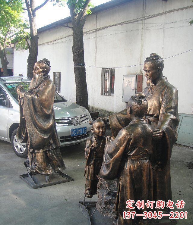 南京孔融让梨雕塑,创造出完美的校园景观
