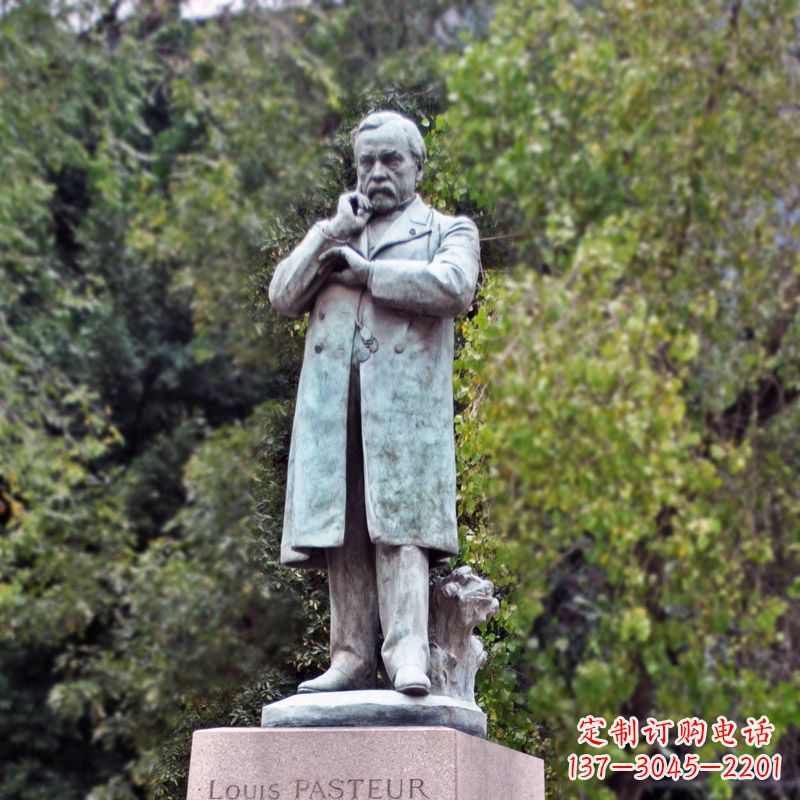 南京领雕塑-路易斯·巴斯德站姿雕像