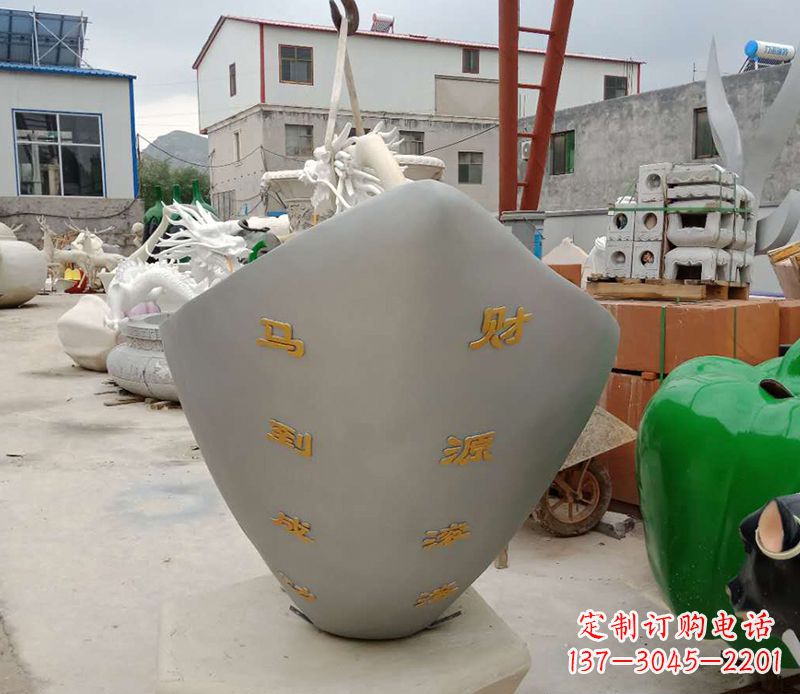 南京精美元宝雕塑,马到成功!