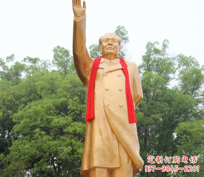南京伟人毛主席铜雕,展现中国历史精神