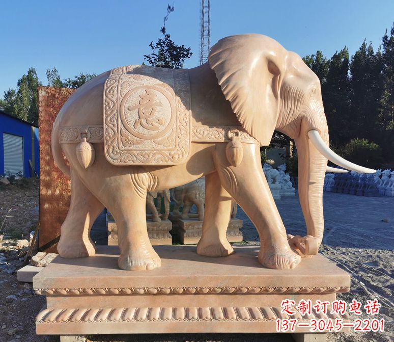 南京南中领雕塑的大象雕塑