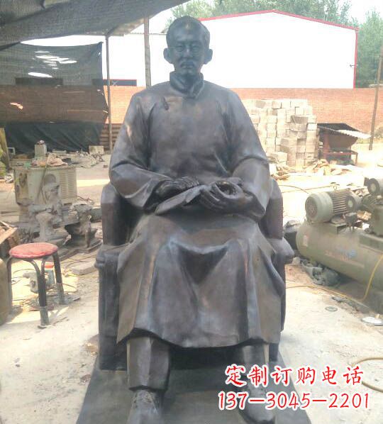 南京蔡元培铜雕:让你的精神耀眼发光