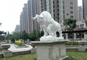 南京汉白玉开荒牛小区园林动物石雕