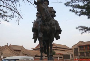 南京雕刻精美的蒙古人骑马铜雕