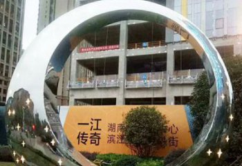 南京让您的空间脱颖而出！时尚镜面不锈钢圆环景观雕塑