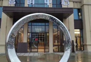 南京镜面时尚圆环不锈钢雕塑