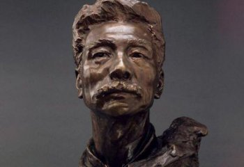 南京鲁迅校园名人铜雕，展现鲁迅文学精神