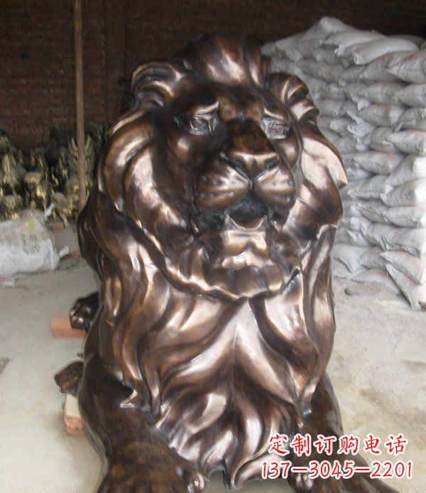 南京静静躺在你身边,西洋狮子铜雕塑给你精致的拥抱