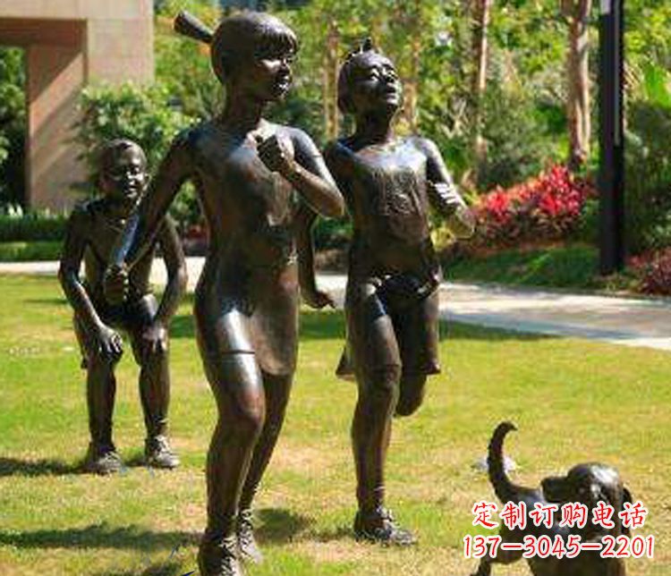 南京宁夏中领雕塑推出的儿童铜雕跑步遛狗,一款…