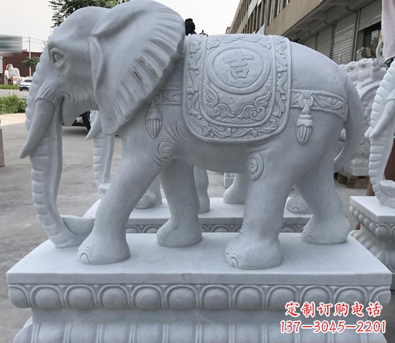 南京青石纳福动物大象
