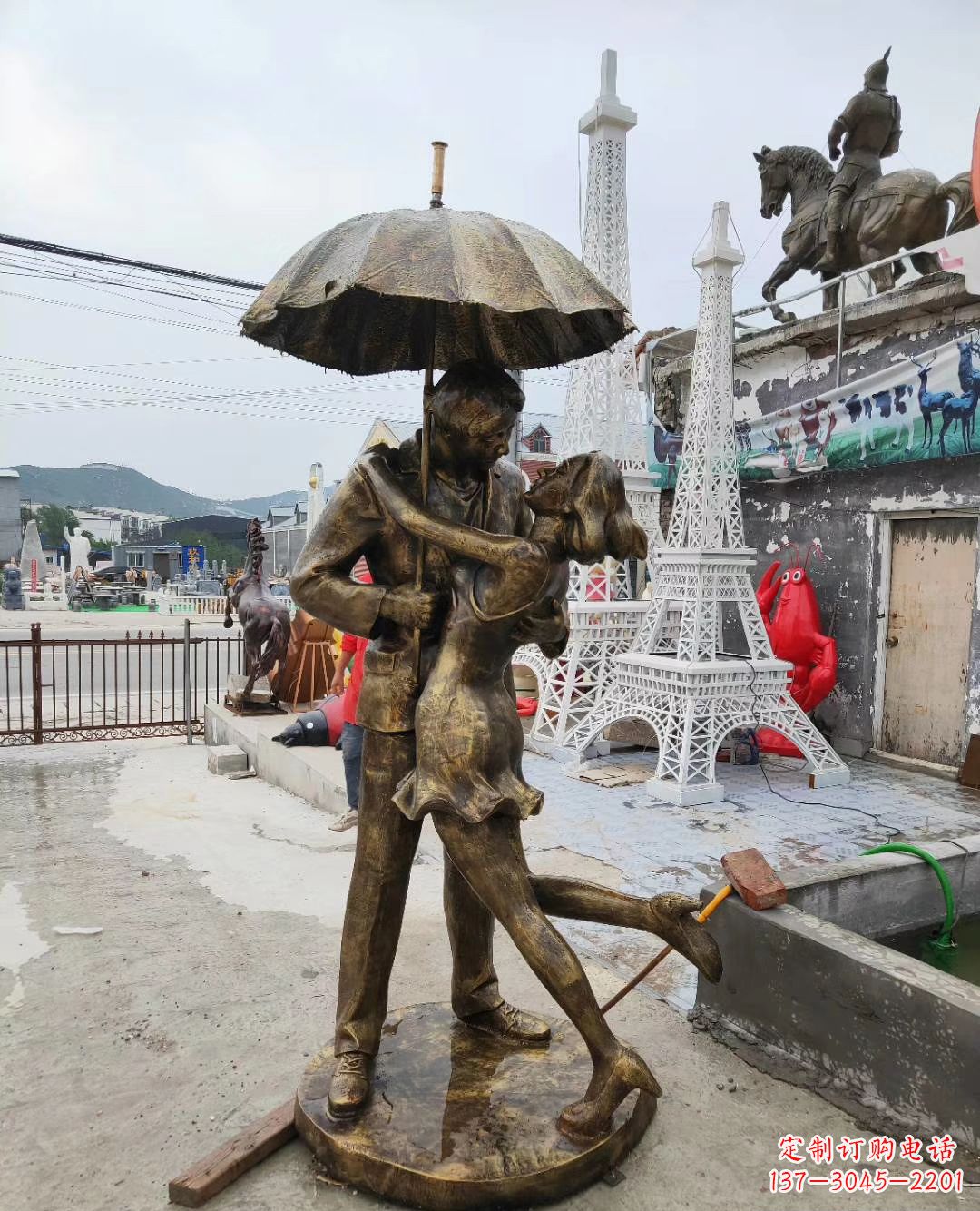 南京真爱永恒,浪漫情侣铜雕塑