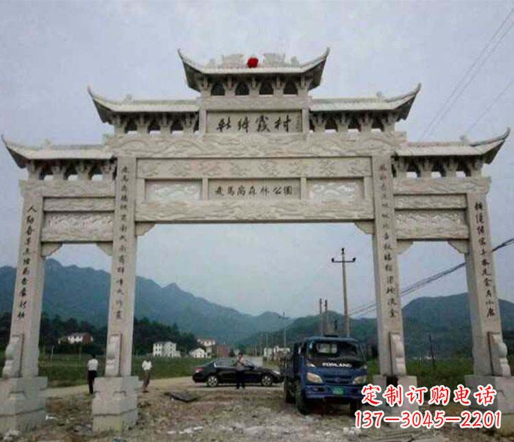 南京三门牌坊石雕:细节讲究处处把精雕细琢