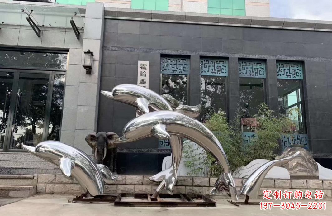 南京高端定制不锈钢海豚雕塑